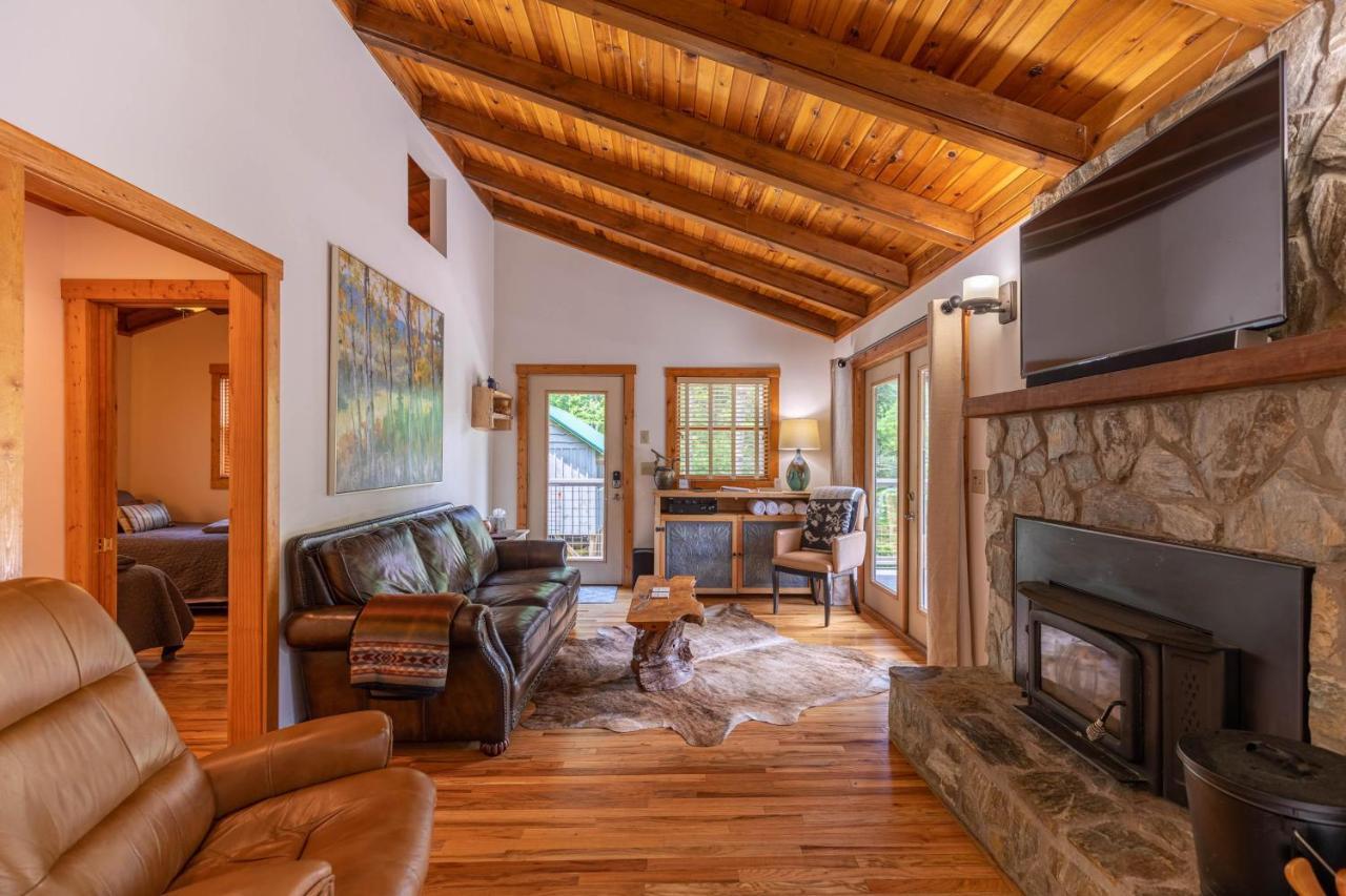 Knotty Pine Βίλα West Jefferson Εξωτερικό φωτογραφία